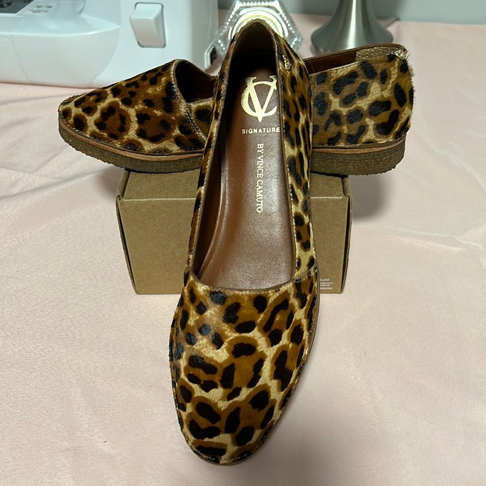 Vince Camuto gorgeous leopard print calf hair shoes with brown interior.  Used.